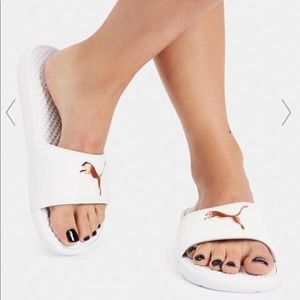 PUMA CHILL COOL CAT SPORT SLIDES SIZE 6 WOMEN